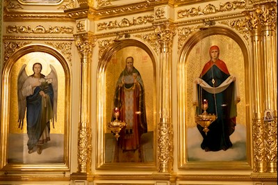 Митрополит Игнатий совершил Божественную литургию и молебен на новый год в Покровском соборе г. Саратова