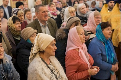 Митрополит Игнатий совершил Божественную литургию в соборном храме святителя Спиридона Тримифунтского г. Саратова