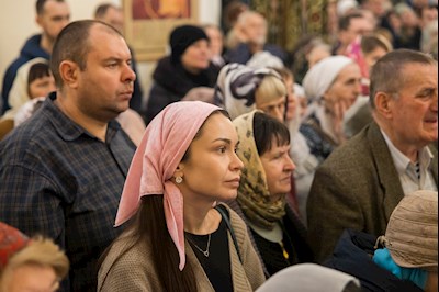 Митрополит Игнатий совершил Божественную литургию в соборном храме святителя Спиридона Тримифунтского г. Саратова