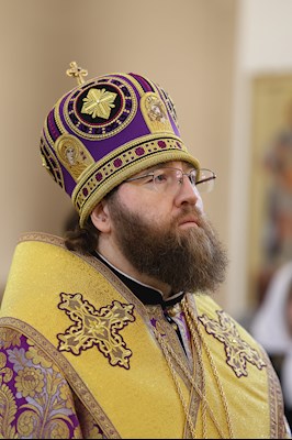 Митрополит Игнатий совершил Божественную литургию в соборном храме святителя Спиридона Тримифунтского г. Саратова