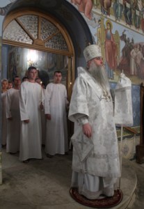 Крещальная литургия в Свято-Троицком соборе Саратова