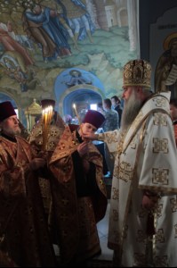 Всенощное бдение в Свято-Троицком соборе Саратова