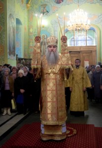 Божественная литургия в храме в честь Покрова Пресвятой Богородицы г. Саратова