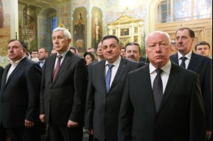Митрополит Лонгин совершил Великую Рождественскую вечерню в Покровском храме Саратова