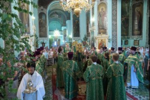 Божественная литургия в храме Сошествия Святого Духа г. Саратова