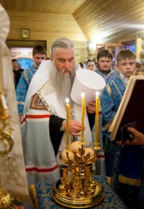 Всенощное бдение в храме в честь Рождества Пресвятой Богородицы города Саратова