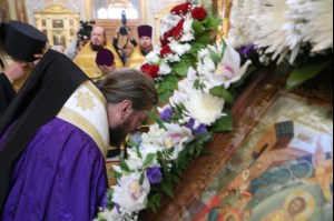 Встреча святых мощей святого равноапостольного князя Владимира и Всенощное бдение в храме в честь Покрова Пресвятой Богородицы г.Саратова