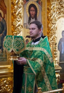Божественная литургия в Свято-Троицком кафедральном соборе г.Саратова