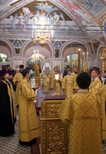 Всенощное бдение в Свято-Троицком кафедральном соборе города Саратова