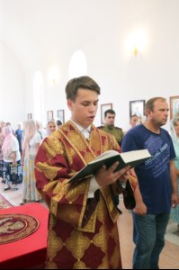 Всенощное бдение в храме во имя святых царственных страстотерпцев п. Дубки
