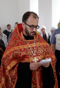 Прихожане строящегося храма святых Адриана и Наталии молитвенно отметили день памяти святых