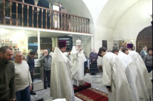 Божественная литургия и панихида в храме во имя святителя и чудотворца Николая на Елшанском кладбище г. Саратова