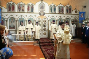 Божественная литургия в храме в честь Покрова Пресвятой Богородицы р.п. Новые Бурасы