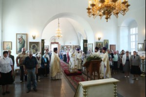 Божественная литургия в храме во имя Архангела Михаила с. Михайловка Саратовского района