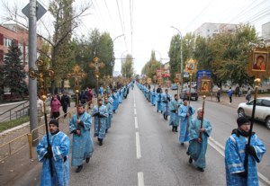 В Саратове состоялся крестный ход с Казанской иконой Божией Матери