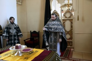 Литургия Преждеосвященных Даров в храме в честь Казанской иконы Божией Матери г.Саратова