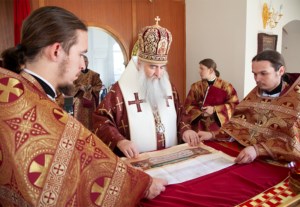 Божественная литургия на Архиерейском подворье – храме в честь иконы Божией Матери «Утоли моя печали» г.Саратова