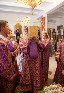 Божественная литургия на Подворье Свято-Никольского мужского монастыря г.Саратова с.Елшанка Воскресенского района