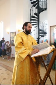 Божественная литургия в храме в честь Нерукотворного Образа Спасителя г. Саратова