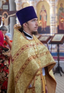Божественная литургия в храме во имя святых первоверховных апостолов Петра и Павла г. Аткарска