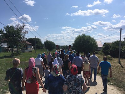 В селе Колояр прошел крестный ход