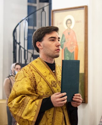 Митрополит Игнатий совершил всенощное бдение в храме Нерукотворного Образа Спасителя г. Саратова