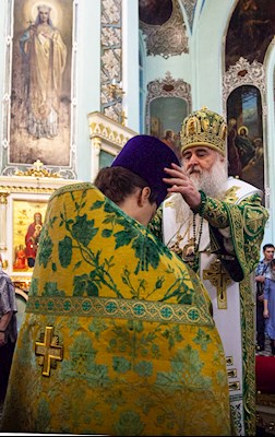 Божественная литургия в храме Сошествия Святого Духа г. Саратова