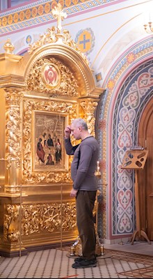 Митрополит Игнатий совершил Божественную литургию в Свято-Троицком кафедральном соборе г. Саратова