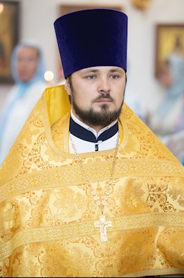 Митрополит Игнатий совершил Божественную литургию в храме в честь иконы Божией Матери «Всех скорбящих Радость» г. Саратова