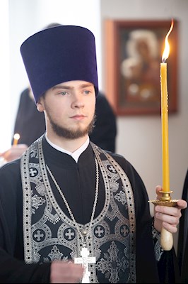 Митрополит Игнатий совершил великое повечерие с чтением Великого покаянного канона преподобного Андрея Критского в Спасо-Преображенском мужском монастыре г. Саратова