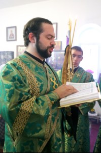 Божественная литургия в храме во имя преподобного Сергия Радонежского поселок Юбилейный г.Саратова