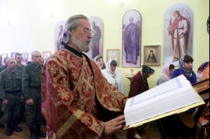 Божественная литургия в храме во имя мучениц Веры, Надежды, Любови и матери их Софии поселка Светлый Татищевского района