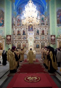 Всенощное бдение в храме в честь Покрова Пресвятой Богородицы г. Саратова