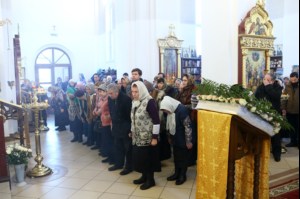 Божественная литургия в храме во имя святого великомученика Георгия Победоносца города Саратова