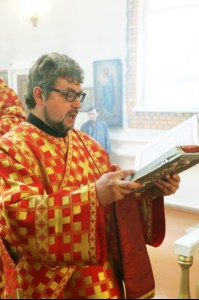 Божественная литургия в храме в честь Покрова Пресвятой Богородицы р.п. Новые Бурасы