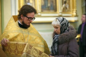 Божественная литургия в храме в честь Покрова Пресвятой Богородицы г. Саратова