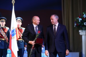 Митрополит Лонгин принял участие в торжественном мероприятии, посвященном Дню народного единства