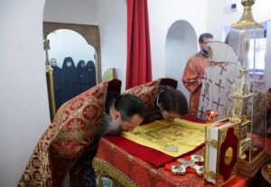 Божественная литургия в Свято-Алексиевском женском монастыре г. Саратова