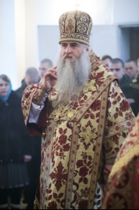 Божественная литургия в храме в честь Воздвижения Честнаго и Животворящего Креста Господня на территории Вольского военного института материального обеспечения