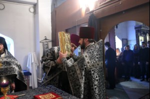 Литургия Преждеосвященных Даров в храме во имя святителя Тихона, Епископа Воронежского, Задонского чудотворца г.Саратова