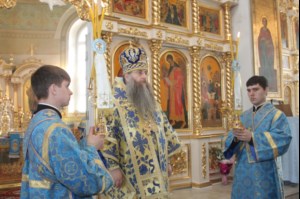 Божественная литургия в храме во имя Живоначальной Троицы Покровска (Энгельса)