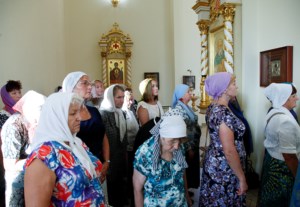 Всенощное бдение с чином Погребения Божией Матери в Свято-Троицком кафедральном соборе г. Вольска