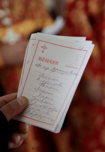 Прихожане строящегося храма святых Адриана и Наталии молитвенно отметили день памяти святых
