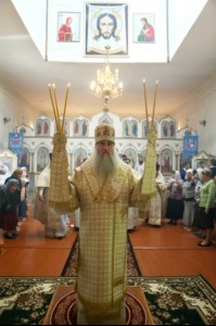 Божественная литургия в храме в честь Покрова Пресвятой Богородицы р.п. Новые Бурасы