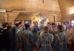 Божественная литургия в храме в честь Рождества Пресвятой Богородицы г.Саратова
