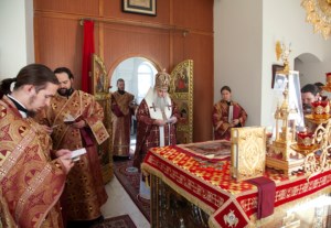 Божественная литургия на Архиерейском подворье – храме в честь иконы Божией Матери «Утоли моя печали» г.Саратова