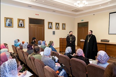 В Саратове открылись курсы для распространителей церковной утвари