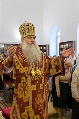 Божественная литургия в храме во имя пророка Божия Илии на Ильинской площади г. Саратова
