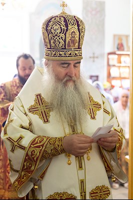 Божественная литургия в храме во имя великомученика и целителя Пантелеимона г. Саратова