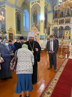 Митрополит Игнатий посетил Казанский храм Петровска
